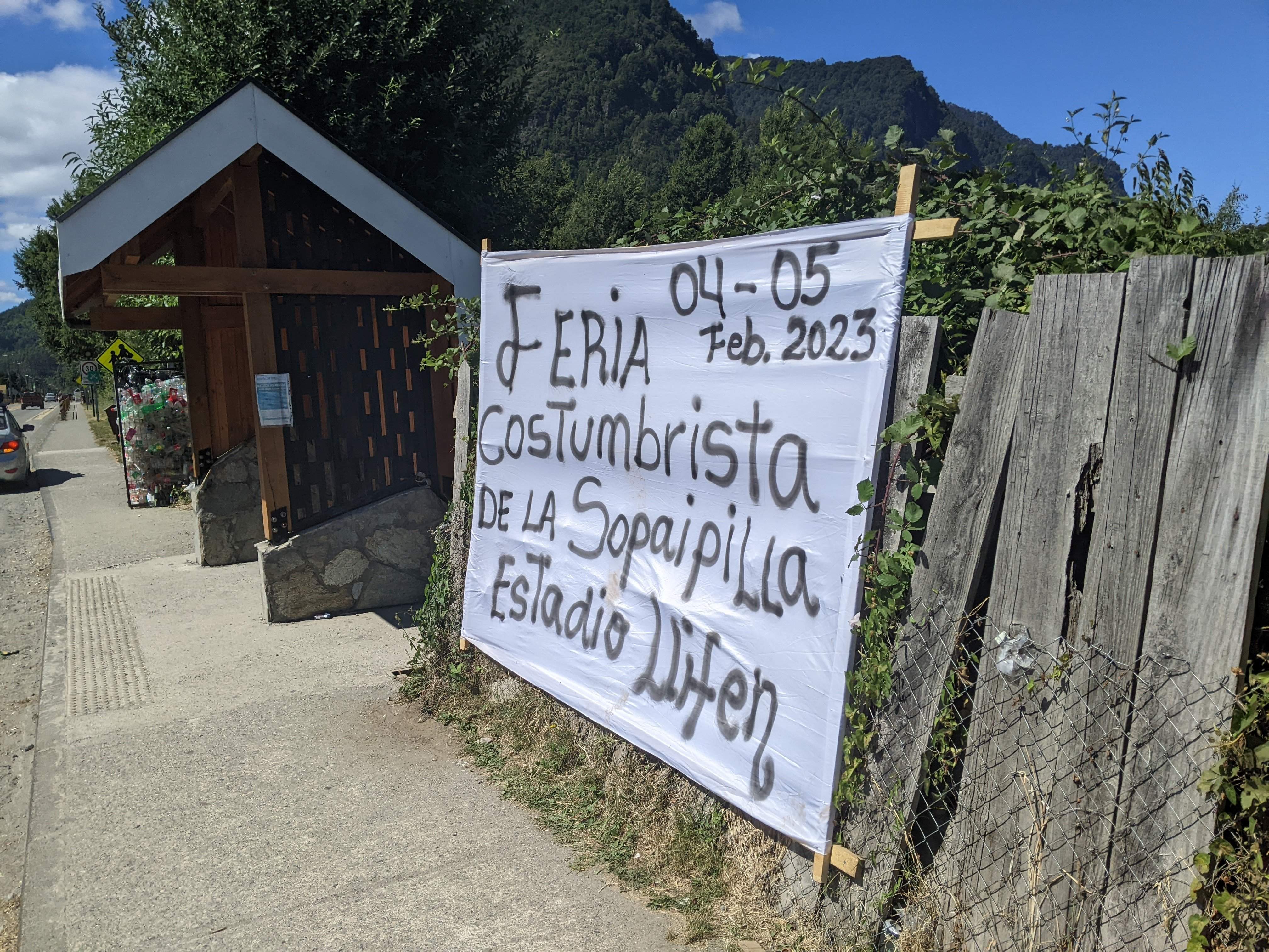 A welcome sign annoucing a Sopaipilla Feria